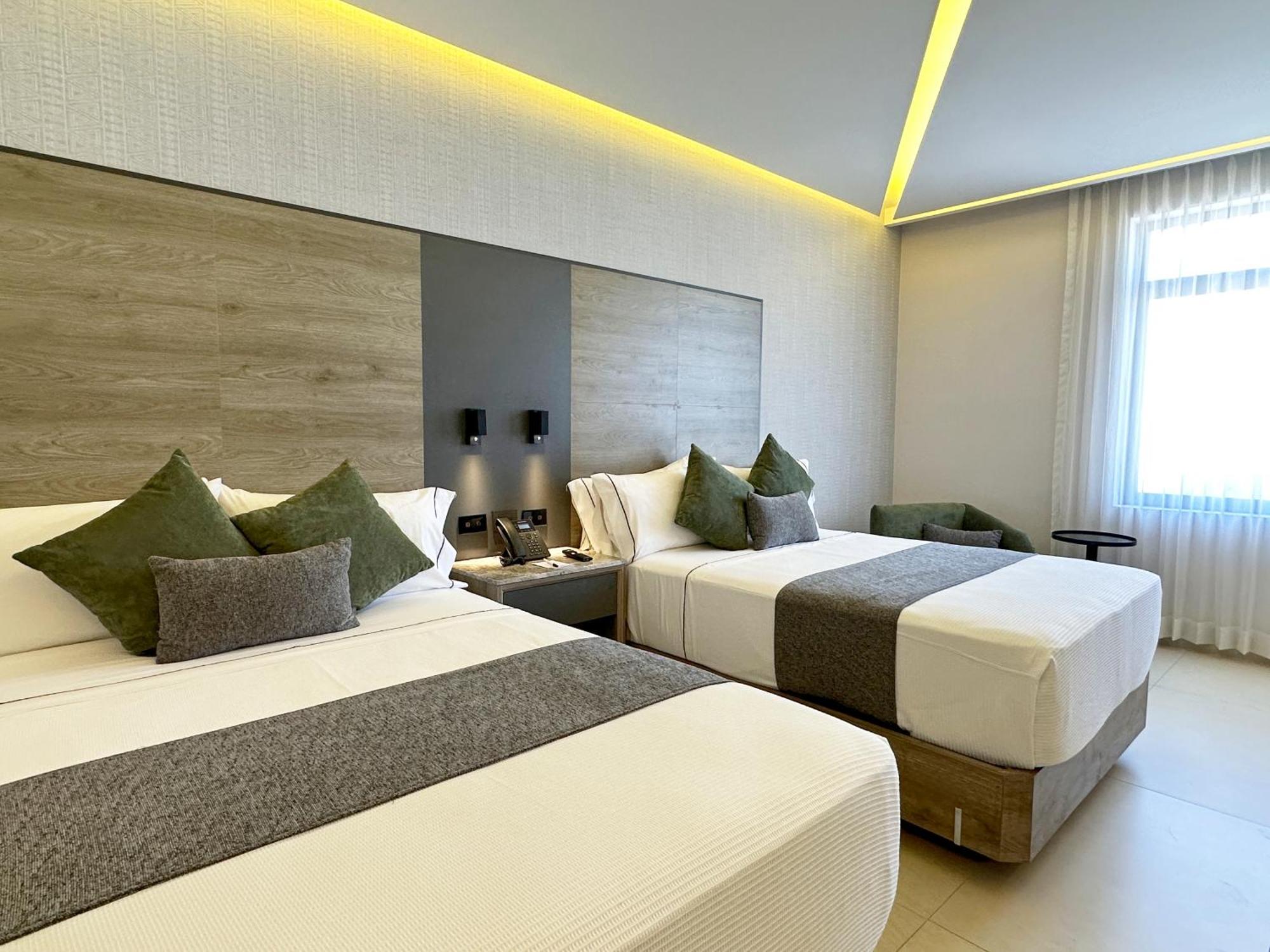 גואדלחארה Hotel Antre Chapultepec מראה חיצוני תמונה