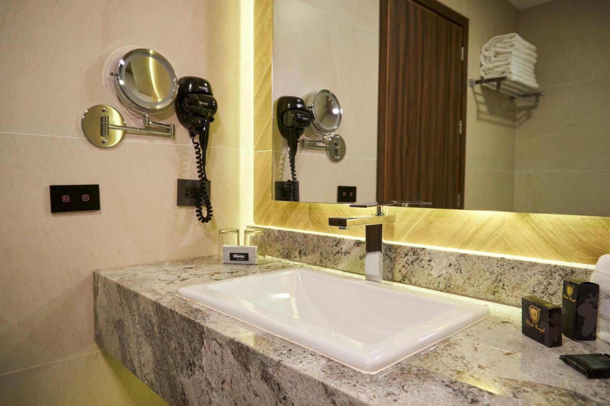 גואדלחארה Hotel Antre Chapultepec מראה חיצוני תמונה