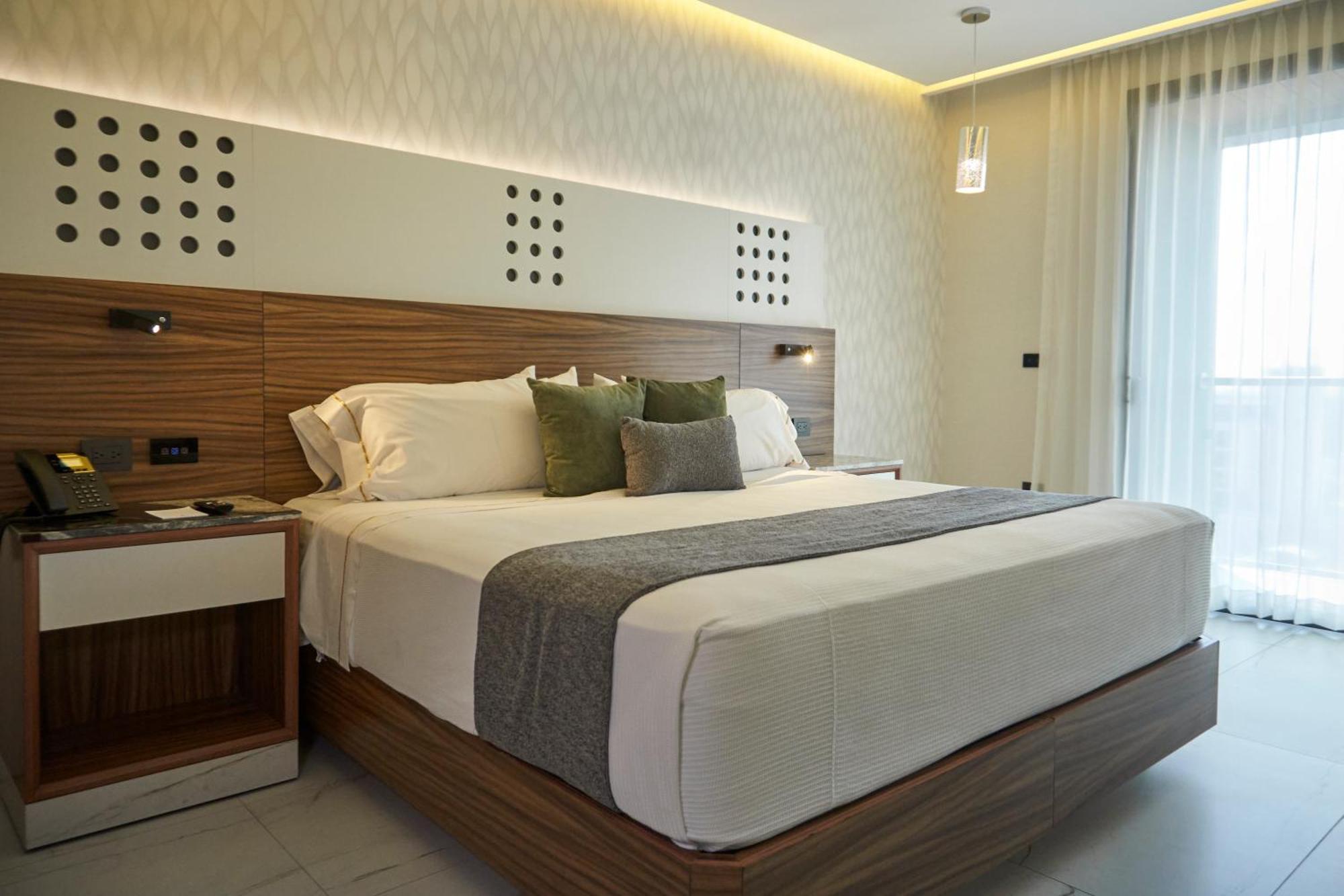 גואדלחארה Hotel Antre Chapultepec מראה חיצוני תמונה