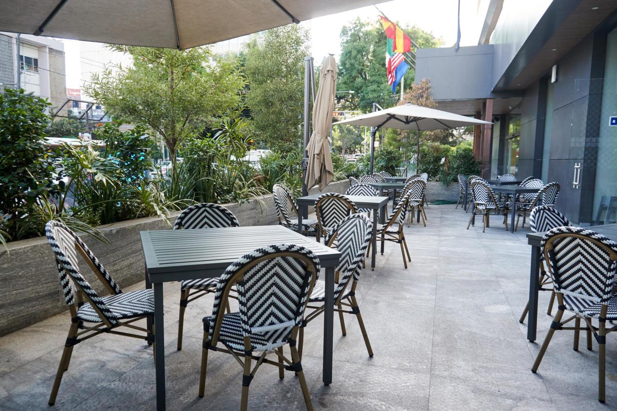 גואדלחארה Hotel Antre Chapultepec מראה חיצוני תמונה